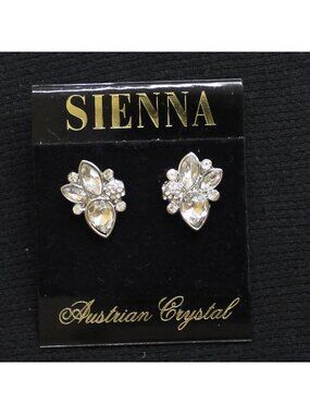 NWT Sienna Austrian Crystal Teardrop Petal Earrings Silver Gray / Clear 1"